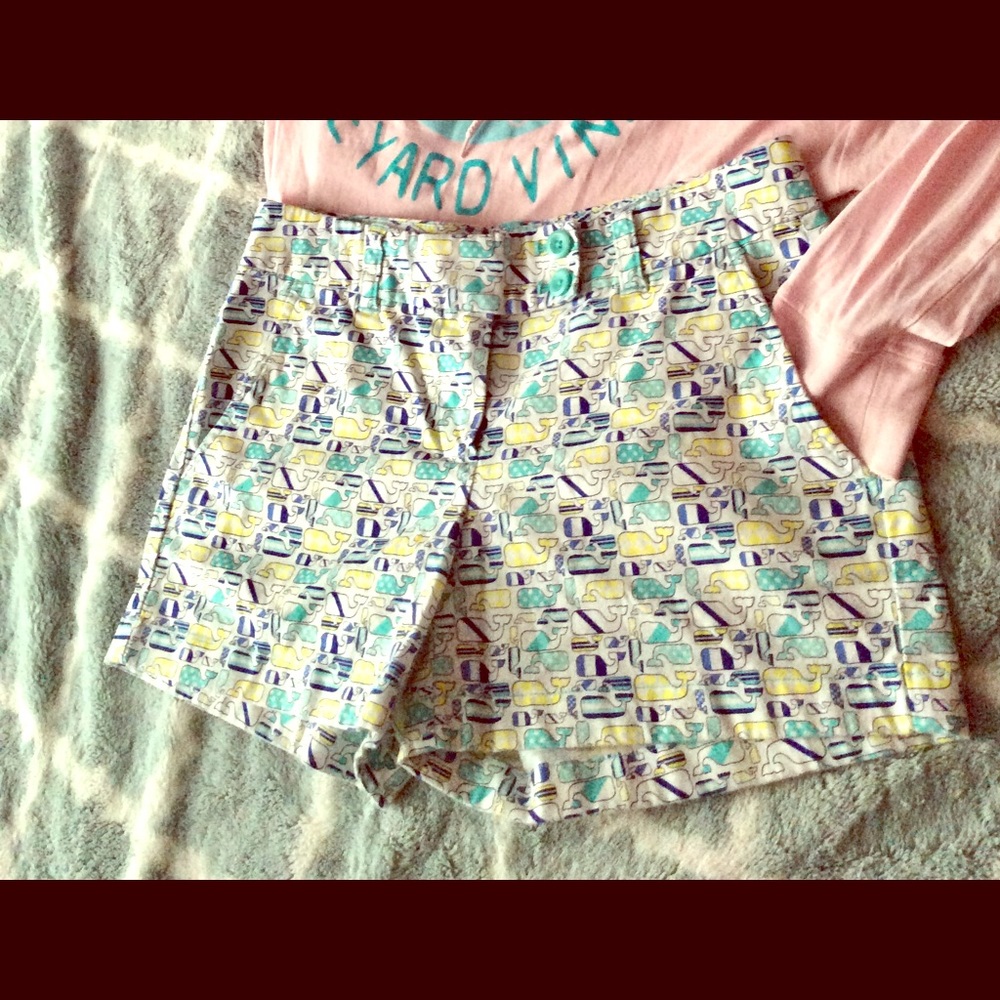 VINEYARD  VINES shorts size 00 excellent condition